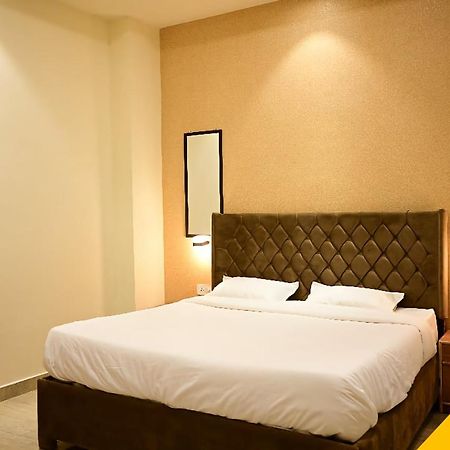 Hotel Kapson Palace Bareilly Exterior photo